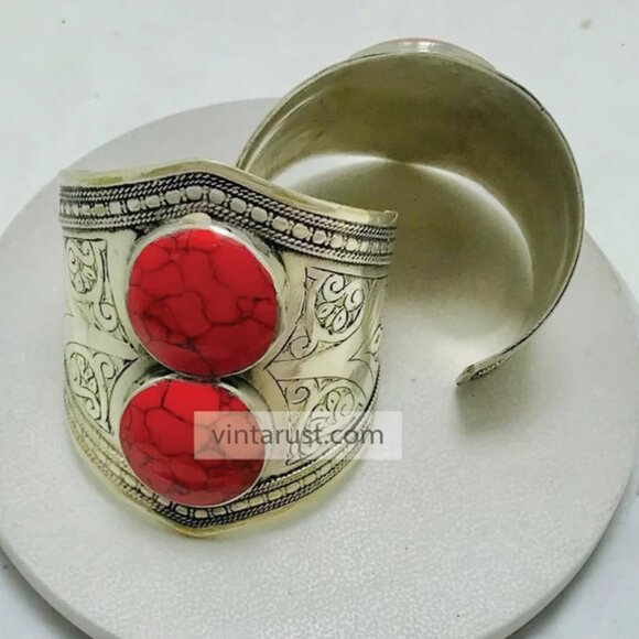 Single Red Coral Bracelets, Gemstone Bracelets, Vintage Handmade Adjustable - Picture 3 of 15